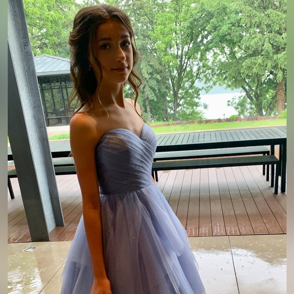 Grade 8 graduation dress. J-adore - lavender. Size equivalent to xxs or 00